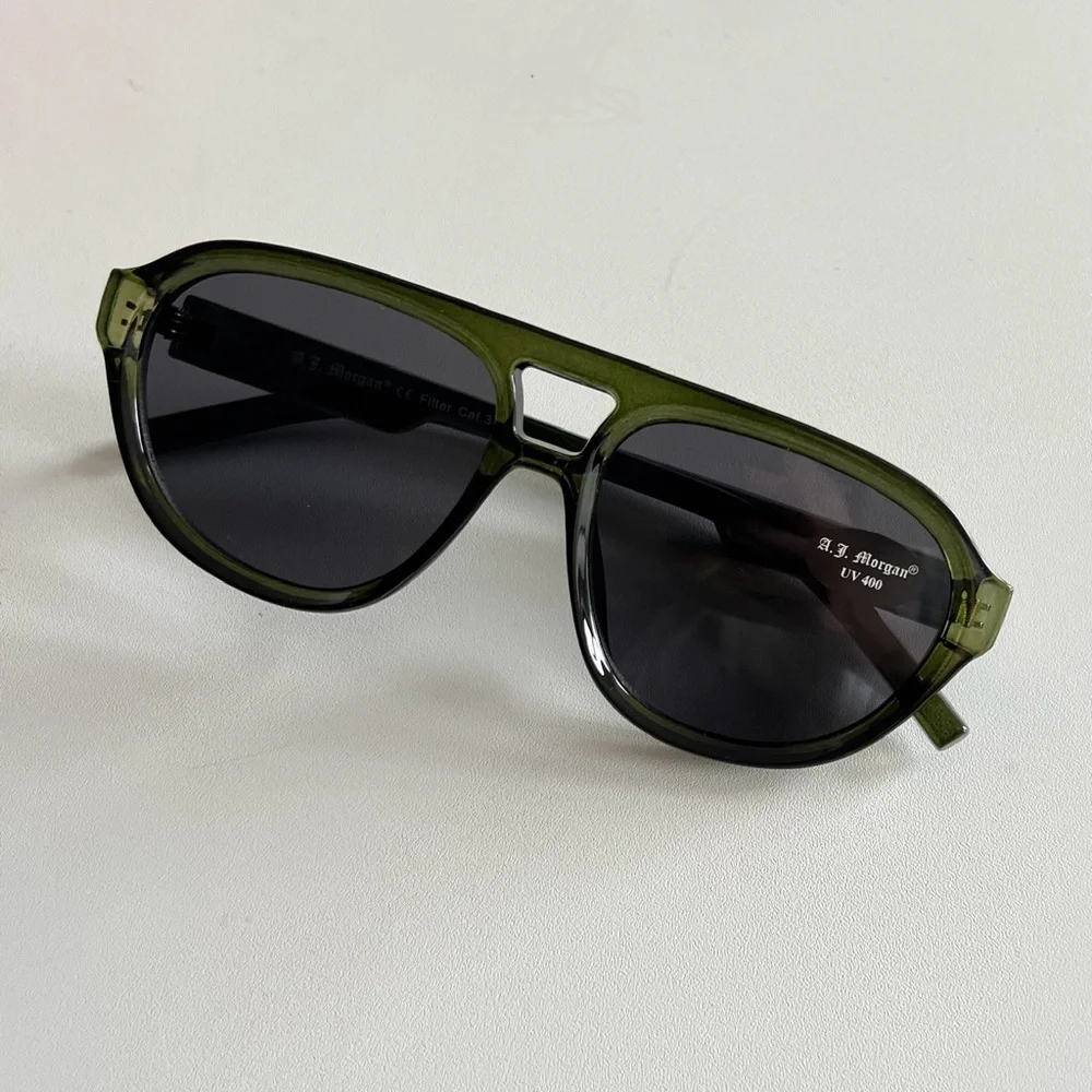 AJ Morgan olive green round aviator style sunglasses